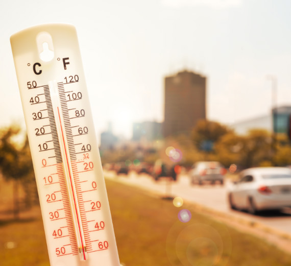 Picture of thermometer and traffic Picture of thermometer and traffic