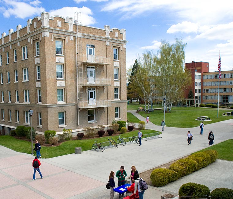 Desmet Residence Hall exterior.