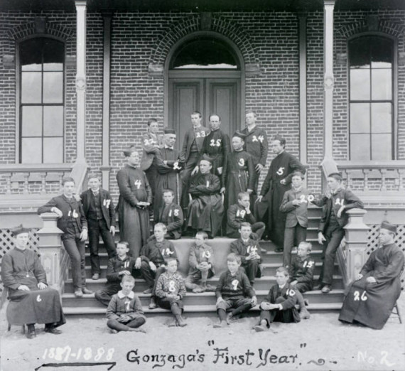 sq-students-1887.jpg