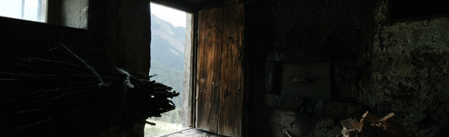 Cabin open door