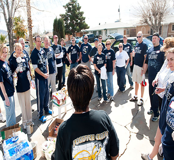 Zags Volunteer