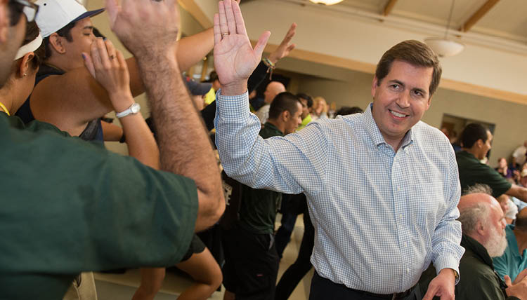 President McCulloh give high-fives. President McCulloh give high-fives.