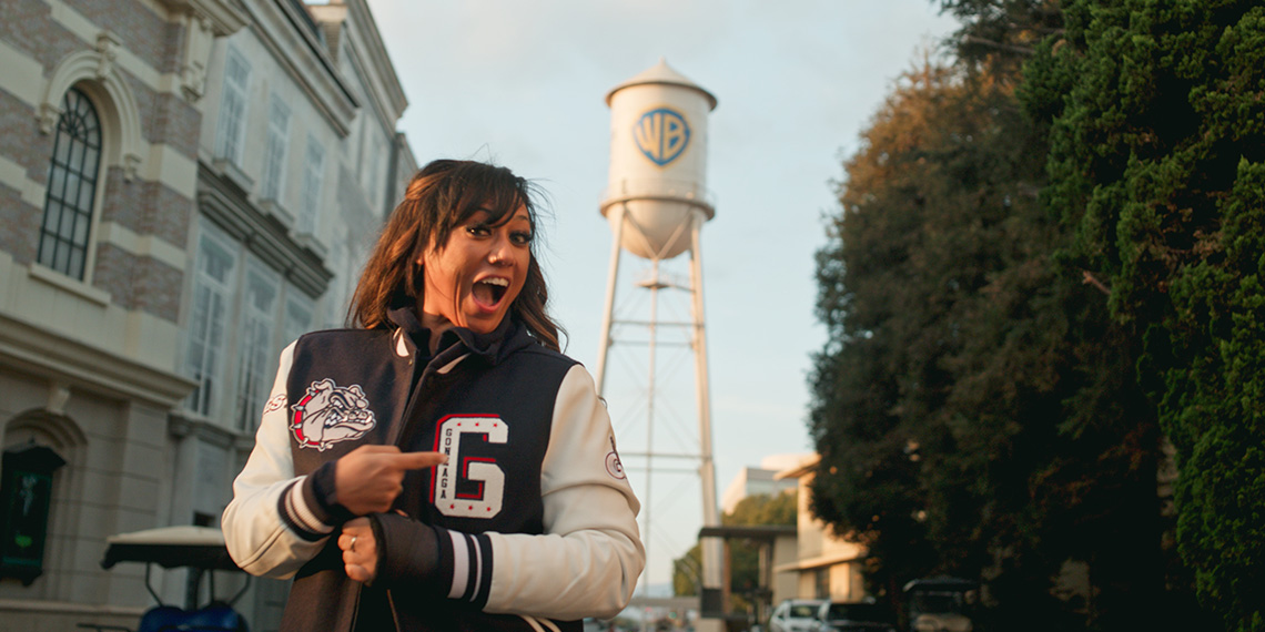 Mandi Price on a Hollywood set.