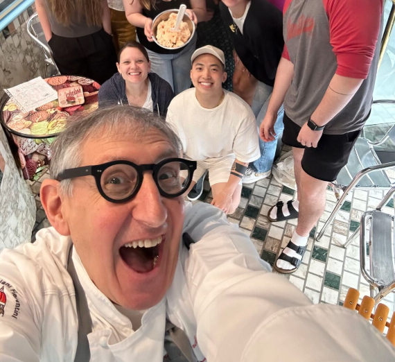Group photo at Gelateria del Bondi