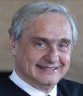 Judge Alex Kozinski, 2015 Quackenbush Lecture speaker Judge Alex Kozinski, 2015 Quackenbush Lecture speaker