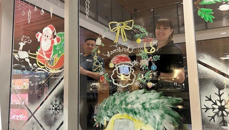 Art on the windows of Gonzaga's cafeteria. Art on the windows of Gonzaga's cafeteria.