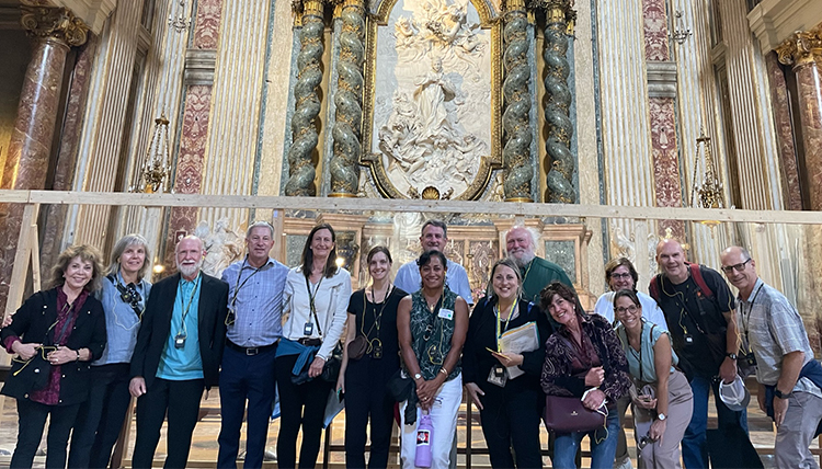Trustees at the Church of St. Ignatius, in front of the tomb of St. Aloysius Gonzaga. Trustees at the Church of St. Ignatius, in front of the tomb of St. Aloysius Gonzaga.