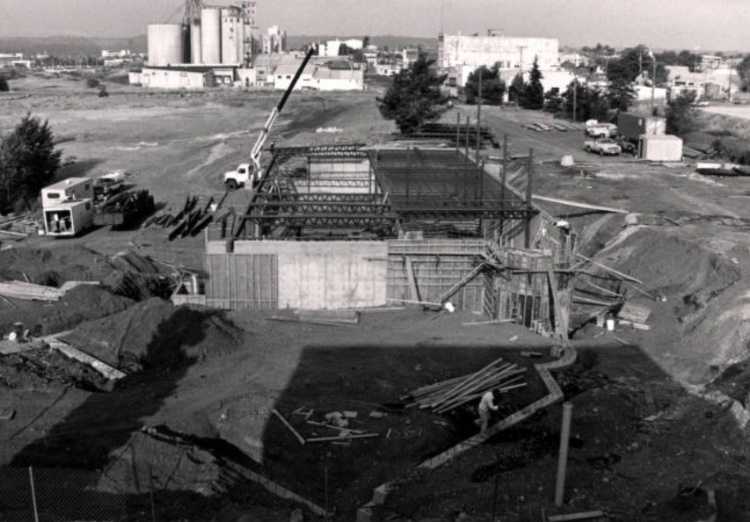 Jepson Center under construction 1986 Jepson Center under construction 1986