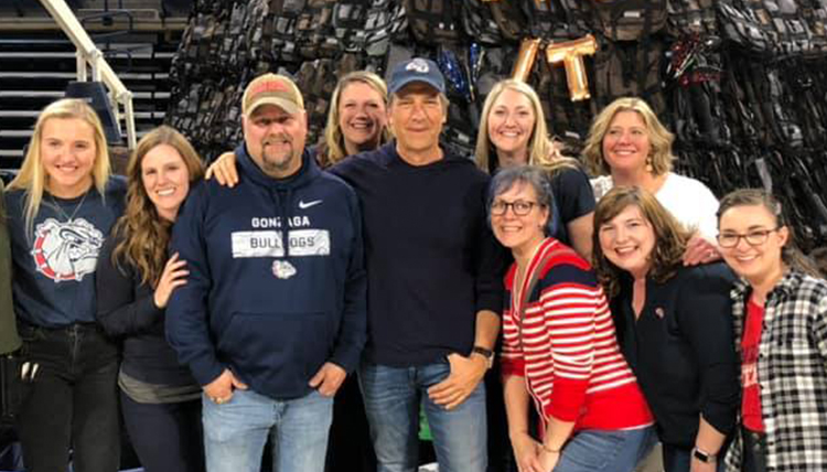 Franklin (second from right) with a team of behind-the-scenes helpers in a surprise event with TV celebrity Mike Rowe. Franklin (second from right) with a team of behind-the-scenes helpers in a surprise event with TV celebrity Mike Rowe.