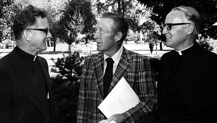 body-gold-club-black-and-white A black and white photo of three men.