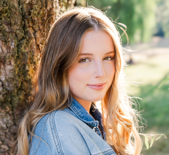 Madelyn Hergenroether of the Gonzaga University Psychology Department's Perception and Attention Lab