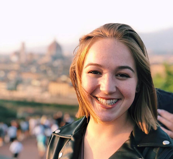 Portrait of Julia Drexelius, Gonzaga University's 2020 recipient of the Peter G. Pauw Award for Distinction in Biology.