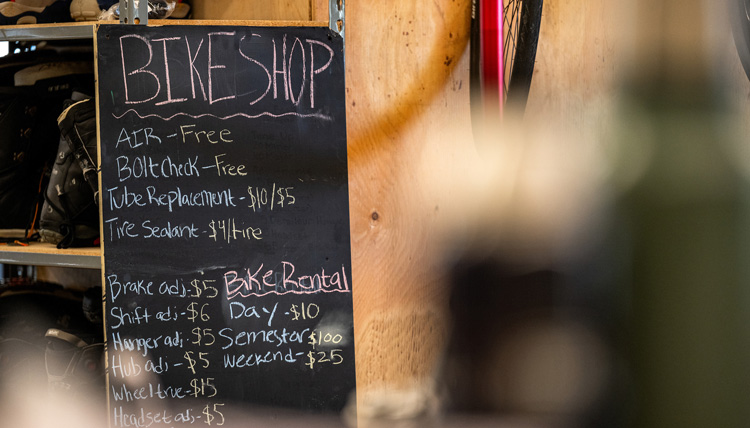 GU Outdoors Bikeshop sign.