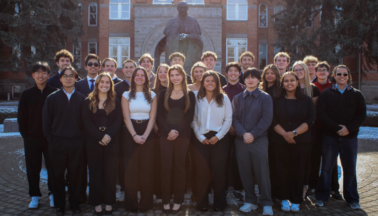 Zags Business+Tech group photo in front of College Hall