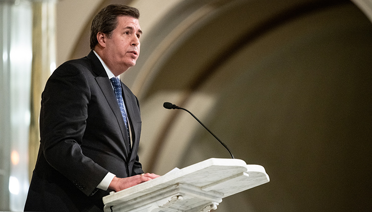 Gonzaga President Thayne McCulloh delivers eulogy for Fr. Coughlin. Gonzaga President Thayne McCulloh delivers eulogy for Fr. Coughlin.